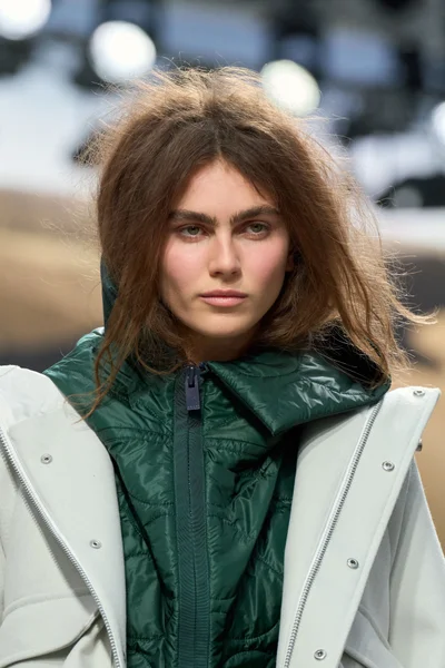 Look 190